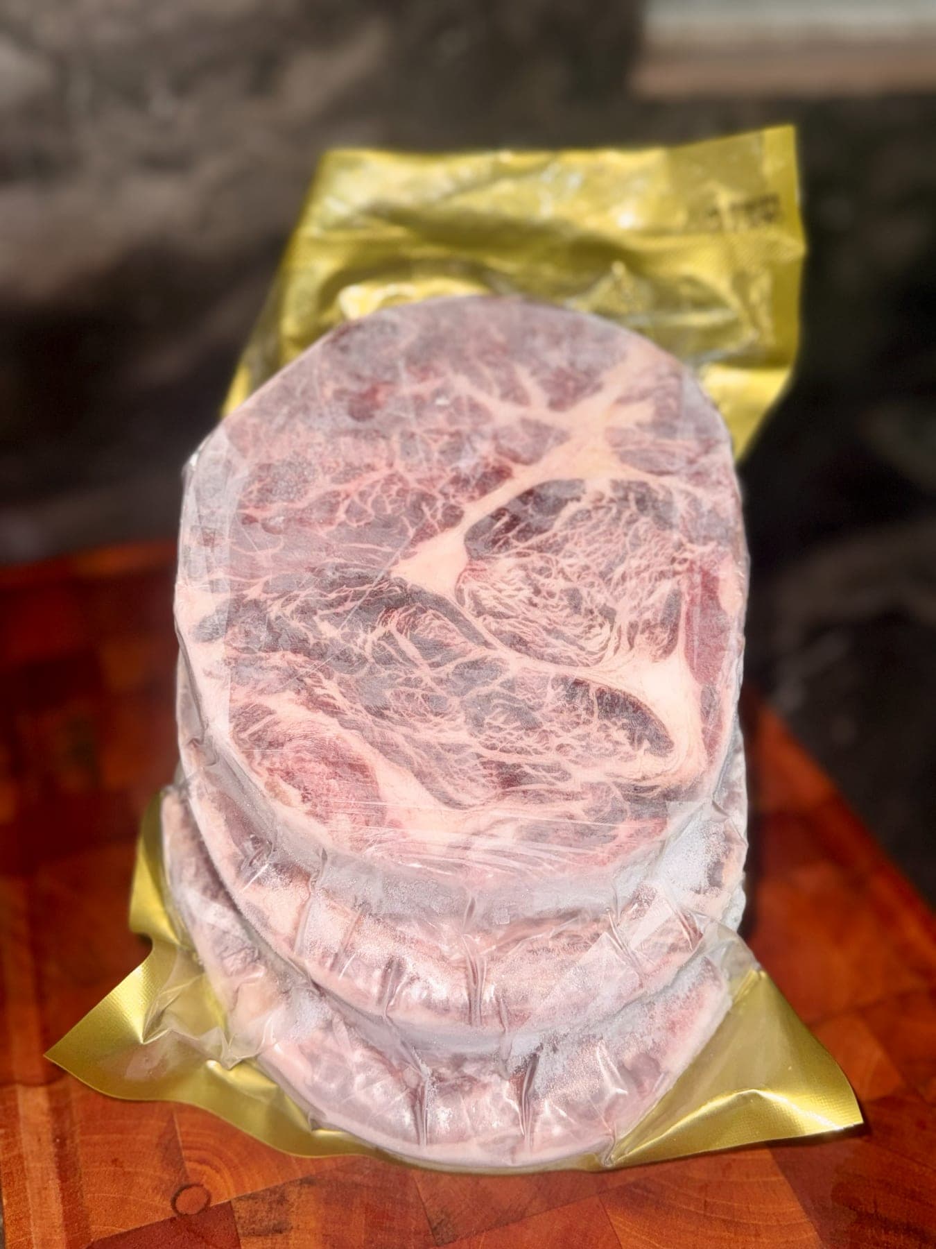 Gold Artisan Ribeye, 1 kg · 3 cuts · .5–.75 inch / slice